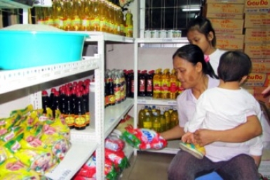 Saigon: Little savings, big difference at the parish store