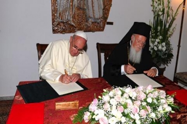 Pope Francis & Patriarch Bartholomew sign joint declaration