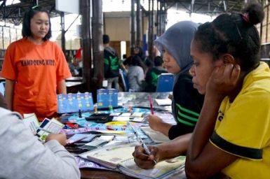 Indonesian school`s multi-faith prayer sessions set example