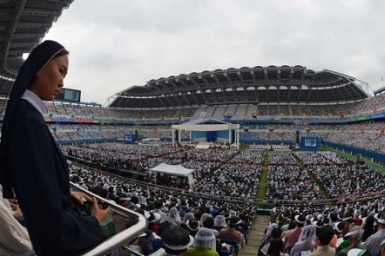 Pope Francis Holds First Public Mass in South Korea
