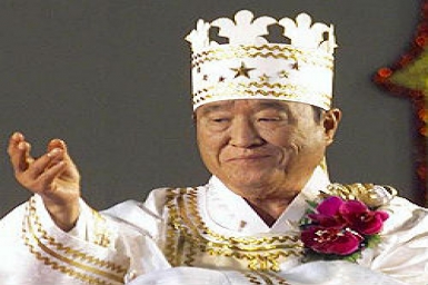 Self-Proclaimed `Messiah` Rev. Sun Myung Moon dies at 92