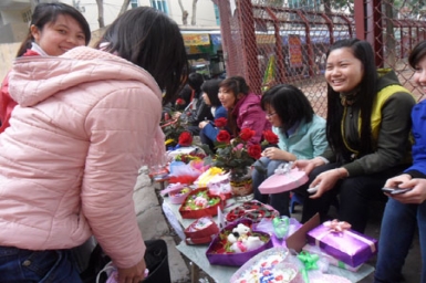 Valentine’s Day and Vietnamese love language