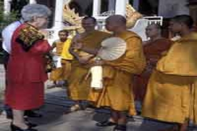 Maria Voce in Asia: in dialogue with Buddhists in Japan and Thailand