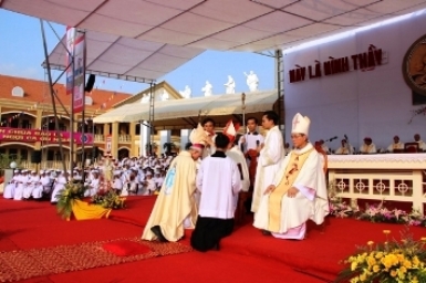 Xuan Loc celebrates the ordination of Mgr Dao, last bishop appointed by Pope Benedict XVI
