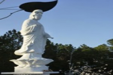 For Vietnamese Buddhists in south Alabama a goddess of mercy is a powerful figure