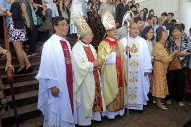 Archbishop of Singapore: Praying at work, a sign of Christian witness