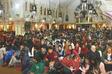 Catholics and Hindus celebrate Mother`s Day together