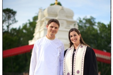 Christian-Hindu couple write `how-to` book on interfaith marriage