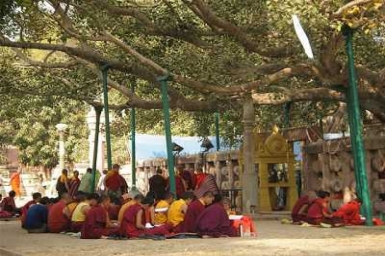 Christians and Buddhists meet in Bodh Gaya, India