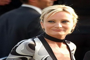 Renowned French singer Patricia Kaas visits Vietnam after 20 years