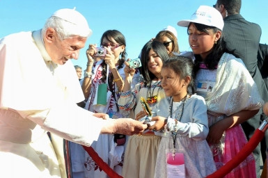 Pope: Peace, the secret to a child`s smile
