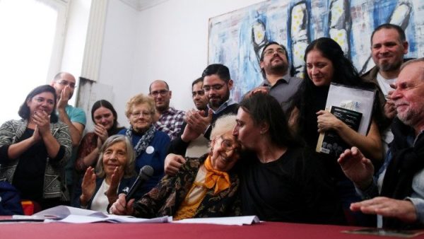 Argentina mourns Grandmothers of Plaza de Mayo founder