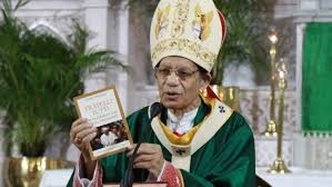 Cardinal Gracias releases Indian edition of “Fratelli tutti”