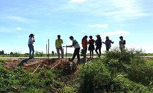 Youth initiative in Cambodia reduces soil erosion during floods