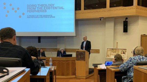 Cardinal Czerny: 'School of the peripheries' enriches theology