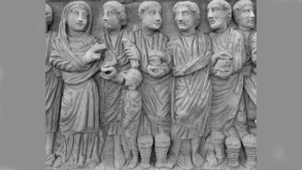 Woman and authority as depicted on 4th century Christian sarcophagi