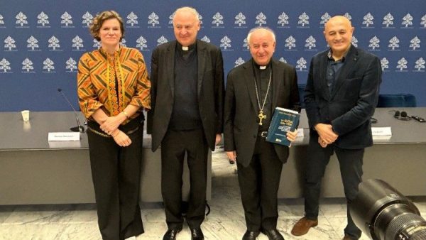 Vatican hosts conference on technological progress and human identity