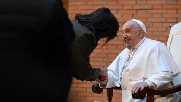 Pope Francis: Hope and kindness make the world more beautiful