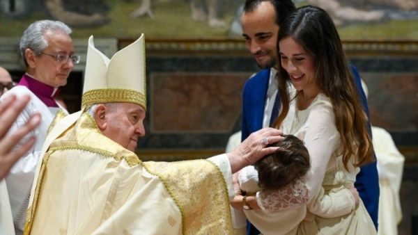 Pope to families of newly baptized: it is the greatest gift