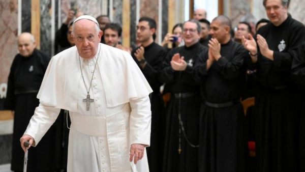 Pope to Passionists: ‘Bring the hope of God’s love to a suffering world’