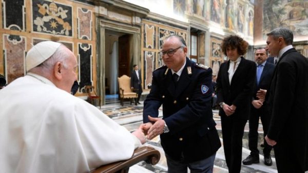 Pope to policemen: Peace does not happen overnight