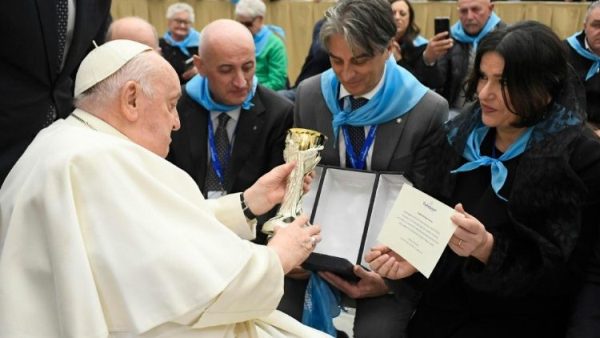 Pope to Italian craftsmen: 'World needs artisans of peace and fraternity’