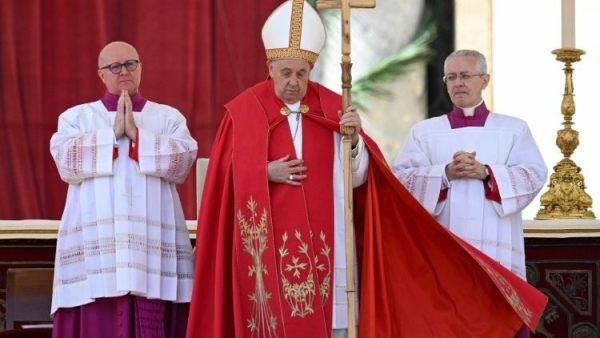 Pope prays for victims of terrorist attack in Moscow