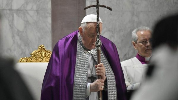 Pope at Ash Wednesday Mass: Jesus calls us to return to our heart this Lent