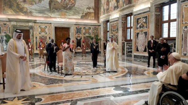 Pope to ambassadors: Don’t lose hope for a world of fraternity