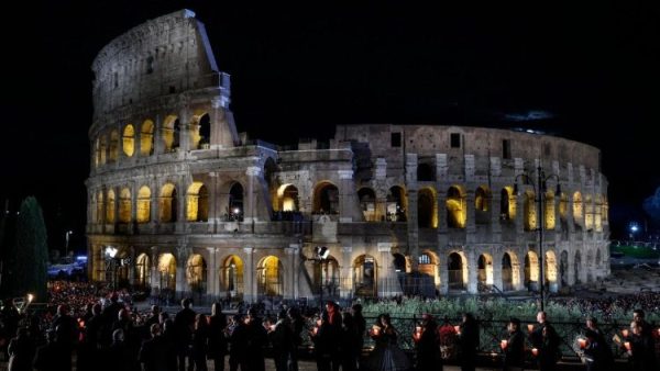 Pope Francis releases meditations ahead of Via Crucis at Colosseum