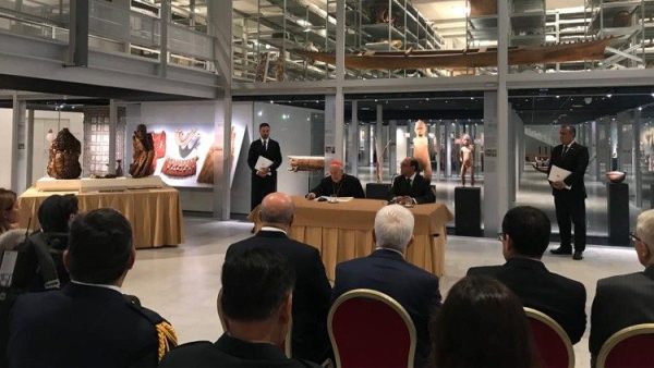 Vatican returns three ancient mummies to Peru