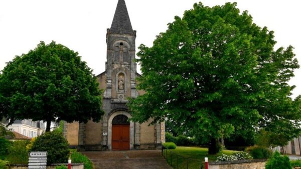 France ordered to end Covid ban on worship