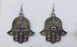 The Hamsa Hand and What It Represents. This Protective Talisman Guards Against Evil