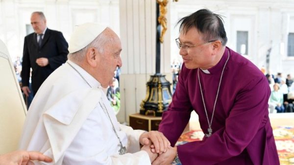 Pope prays for Christian Unity with ecumenical delegation from Hong Kong