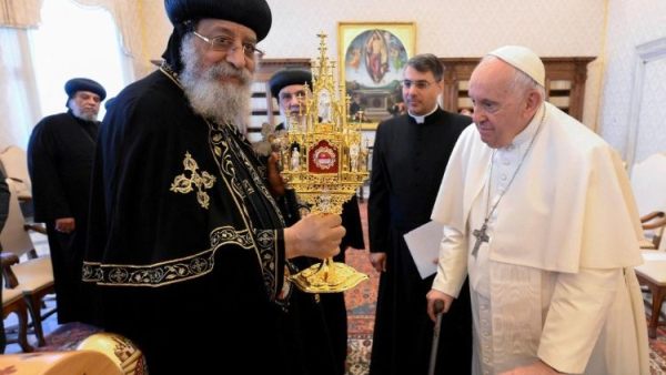 Pope Francis adds 21 Coptic Orthodox martyrs to Catholic list of saints