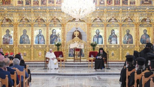 Pope at Holy Synod: Differences are not irreconcilable