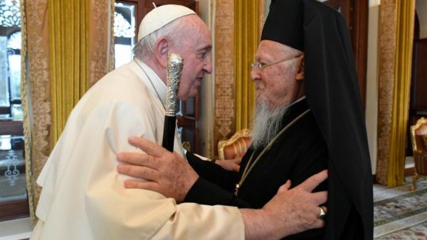 Pope to Bartholomew: Only dialogue and encounter can overcome conflicts