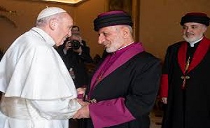 Pope Francis greets Catholicos–Patriarch Mar Gewargis III in Erbil