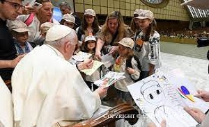 Pope denounces madness of war that orphans Ukrainian and Russian children