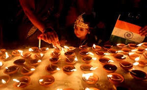 Hindus in India and Australia Celebrate Diwali Under Coronavirus Clouds