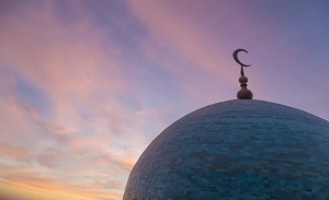 A History of the Crescent Moon in Islam