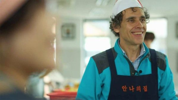 “God`s Chef`` cooking millions of meals for poor in South Korea