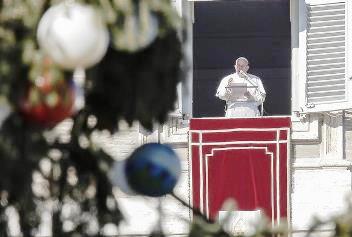 Pope Francis: prayer, solidarity with suffering Christians