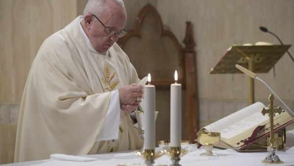 Pope at Mass: Advent is a time for purifying the faith