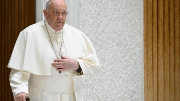 Pope Francis remembers suffering Ukraine and Holy Land