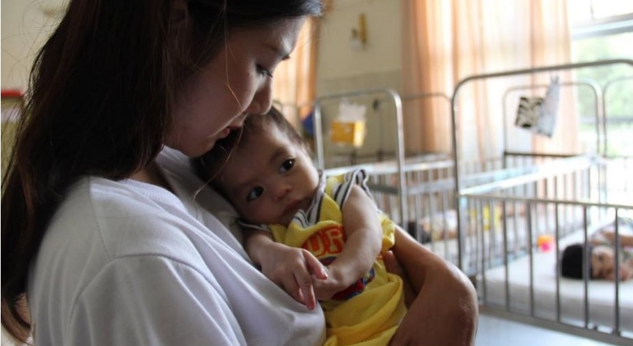 The Sisters of Từ Phong save single mothers from abortion