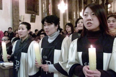 CHINA - At Easter more than 22 000 baptisms were administered in the continental Catholic community