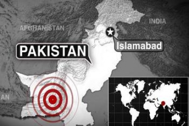Pakistan quake kills more than 200 people; island appears