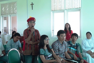 West Sumatra students learn more about the religion that surrounds them