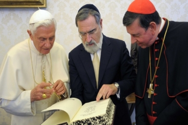 Pope Francis: Christians and Jews should build `a more just and fraternal world`